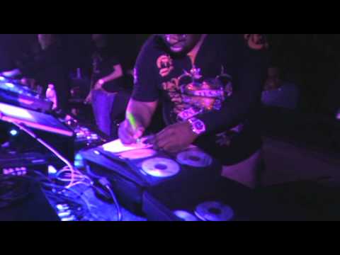 LOVESARDINYA.TV - Frankie Knuckles live at Ripping - San Teodoro 11 april 2009