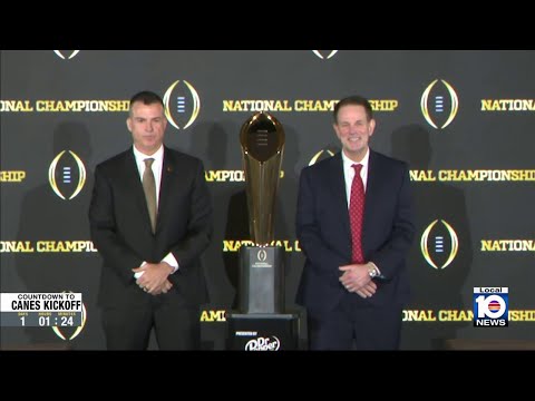 Head coaches for Miami, Indiana give final press conferences before CFP title game