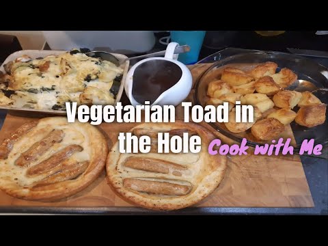 VEGETARIAN TOAD IN THE HOLE WITH RICHMOND MEAT FREE VEGAN SAUSAGES! COOK WITH ME