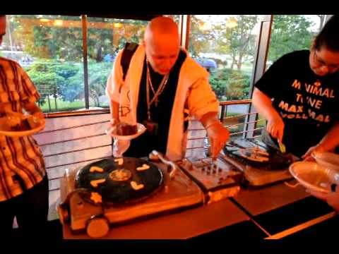 Dj Akademija 2010 - Rezanje torte