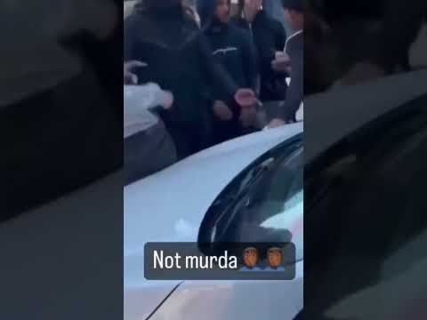 Drill Rapper Murda B gets into it WaWa 2 Sneakyy