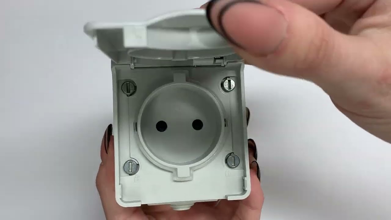 Розетка наружная одинарная б/з VIDEX BINERA IP65 (VF-BNW21-G)