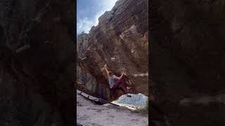 Video thumbnail of The Bridge, 7c. Rocklands