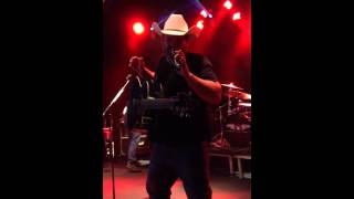 Chris Cagle "Laredo" LIVE at Toby Keith's I Love This Bar, MN