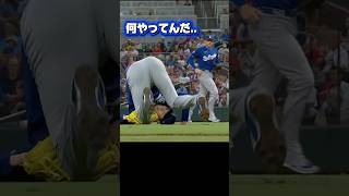 でんぐり返しをするドジャース佐々木朗希￼！審判爆笑w