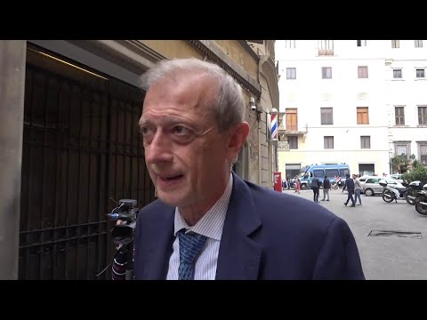 Governo, Fassino: ''Pd non sosterrà esecutivo di centrodestra''. Cuperlo: ''Il voto si avvicina''