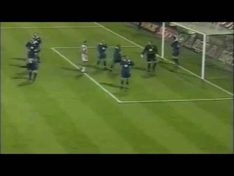 To je Crvena zvezda u svom punom sjaju