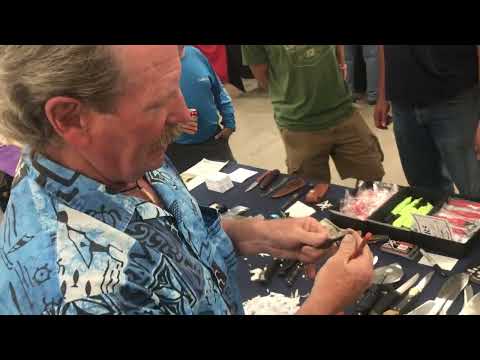 A Sharp N Spark at the Gun Show works like New www.SharpensBest.com