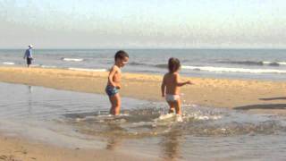 Jugando en la playa