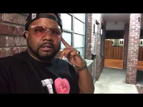 Nino Brown - A woman with a good body vs A woman with a good mind 😍