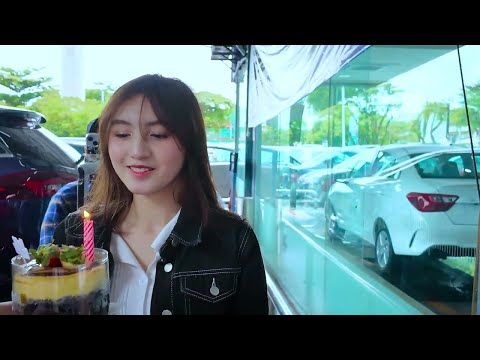 Birthday Alyssa Dezek - Daddy hadiahkan X50?!