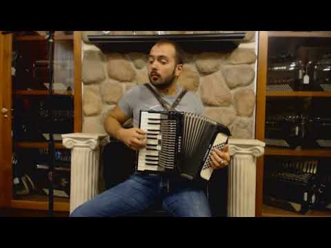 5663 - Black Hohner Student VM Piano Accordion MM 26 48 $799