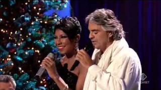 Andrea Bocelli e Natalie Cole - Christmas song   live 2009