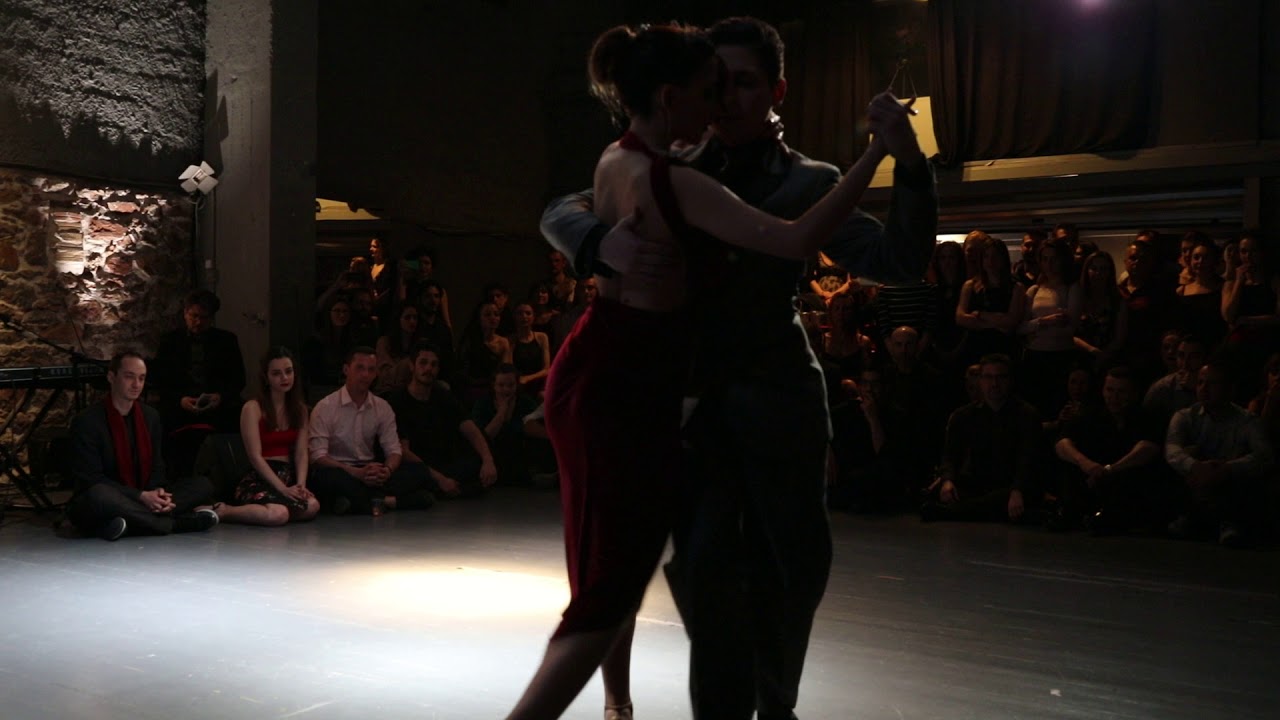 Video thumbnail for Naima Gerasopoulou & Lucas Gauto - Una fija - Di Sarli