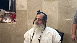 ‏ הרב שלום סבג שידור חי י״א  בטבת (הרב שלום סבג) - התמונה מוצגת ישירות מתוך אתר האינטרנט יוטיוב. זכויות היוצרים בתמונה שייכות ליוצרה. קישור קרדיט למקור התוכן נמצא בתוך דף הסרטון