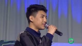 Darren Espanto in Pavilion Mall singing The Christmas Song