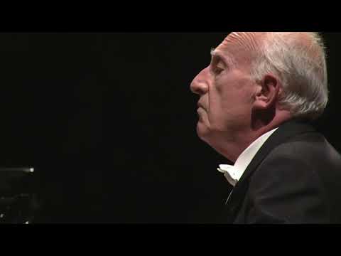Beethoven Piano Sonata No 32 C minor Op 111 Maurizio Pollini