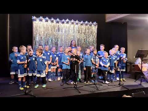 W Nowym Stawie zaśpiewała drużyna klubu sportowego Grom 😍