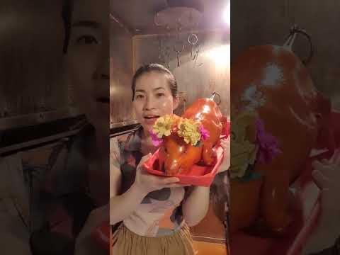 HEO SỮA QUAY NGUYÊN CON TẠI LÒ HEO QUAY ĐỆ NHẤT