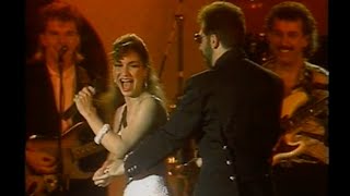 [Rare] Carnaval Night 1988 Gloria Estefan &amp; Miami Sound Machine performance