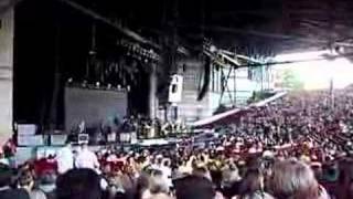 Mae - Sometimes I Can&#39;t Make It Alone