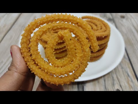 1 ಕಪ್ ಅಕ್ಕಿ ಹಿಟ್ಟು ಮತ್ತು 1 ಕಪ್ ಪುಟಾಣಿ ಹಿಟ್ಟಿನಿಂದ ದಿಢೀರ್ ಚಕ್ಕುಲಿ || instant chakli recipe ||