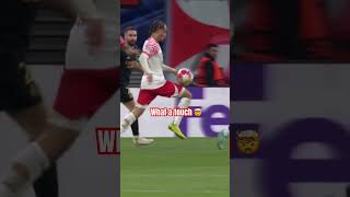 Download lagu Xavi vs. Toni Kroos 😳 mp3 Download lagu Xavi vs. Toni Kroos 😳 mp3