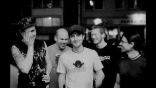 Long Distance Calling - The Nearing Grave