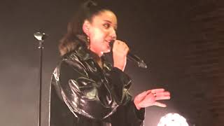 Grace Carter (@itsgracecarter)-Silence @villunderlondon, 29th October 2018