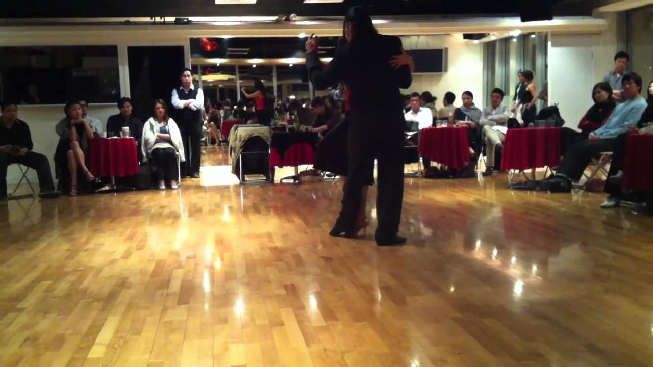 Andres Laza Moreno y Isabel Acuña - performance 3 @ 19 Feb 2011, Hong Kong