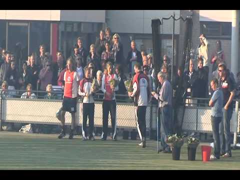 11-6-2011 Huldiging Michael, Christa & Bregtje bij TOP/ Wereldtickets.nl