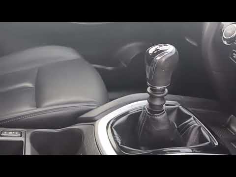 Nissan X-Trail 1.6d SV 7 Seats Design Pack - Image 2