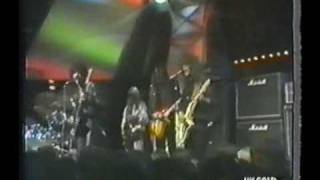 Thin Lizzy - Dancing In The Moonlight (TOTP 1977)