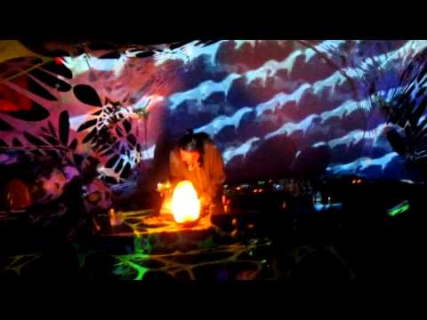 Mizuki a.k.a Scaltinof (Savage Scream/Mental Sauce/Phreex Networx) dj at. Twist Edge presents