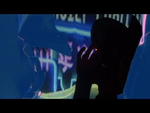 Luna Flowers, Sabana - Submarine (Music Video)