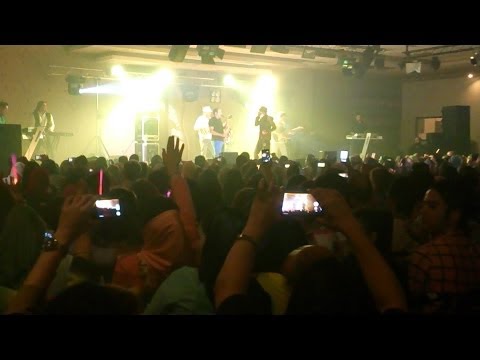 مرتضی پاشایی، عصر پاییزی، رشت  ۱۳۹۳/۰۴/۰۲