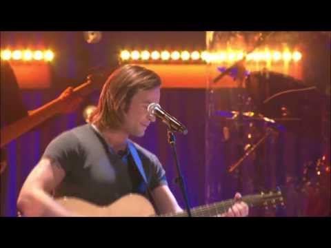 Chris Lindberg sjunger Keep The Summer Coming - BingoLotto 2013