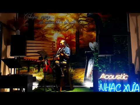 Thể hiện bởi Bá Hào