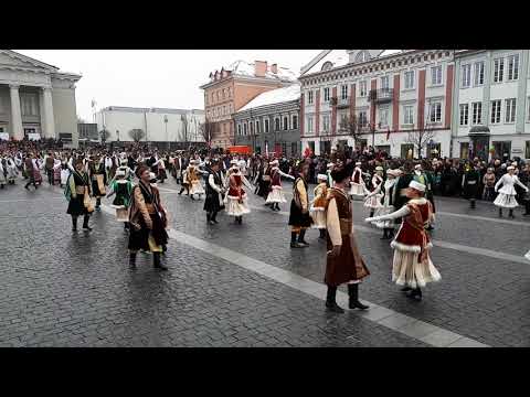 Polonez. Sto par. Wilno. Plac Ratuszowy