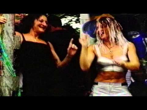 Grooveyard Feat. Michel de Hey - Take me to the Bridge - FFWD Danceparade - 1999
