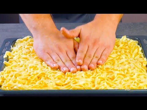 Drücke 1/2 kg gekochte Nudeln aufs Backblech! Das schmeckt besser als Nudelsalat