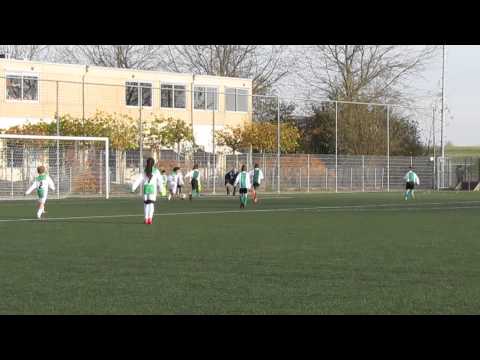 Spijkenisse F2 tegen Overmaas F1 op 22-11-2014