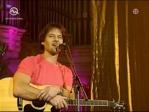 Pavol Habera - Daj Boh šťastia / Zvonárová pieseň - Slovensko bez bariér (Vianočný koncert 2002)