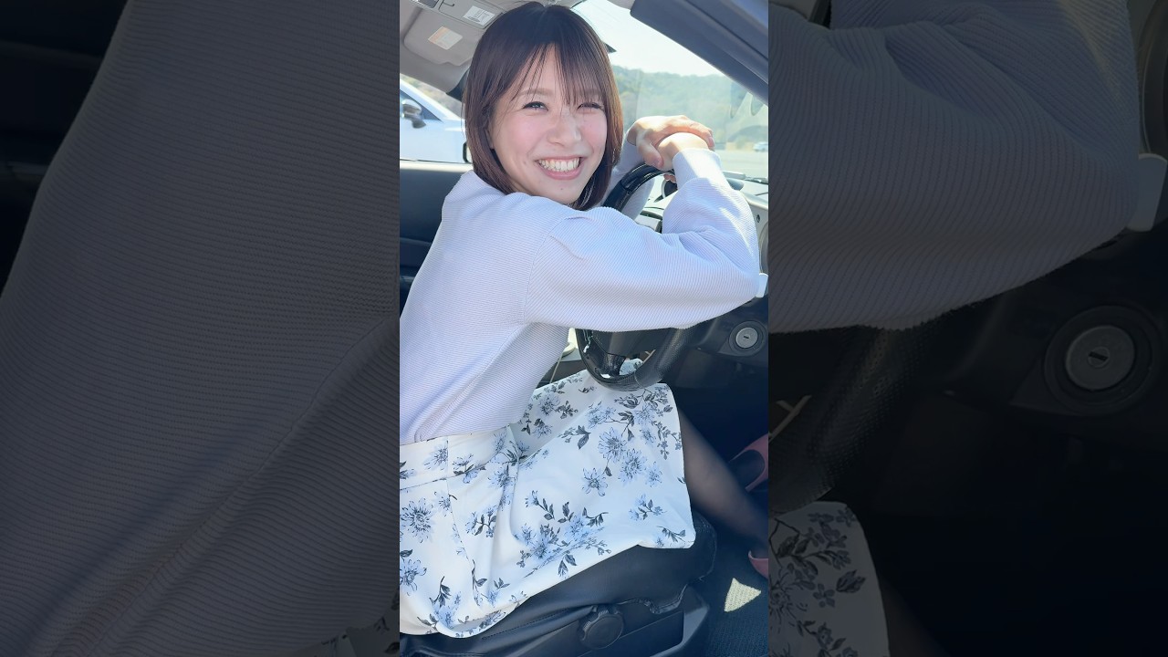 Z33の車内で怪し行動をするポートレートモデルがカメラに照れる仕草#ポトレ#撮影 #350z