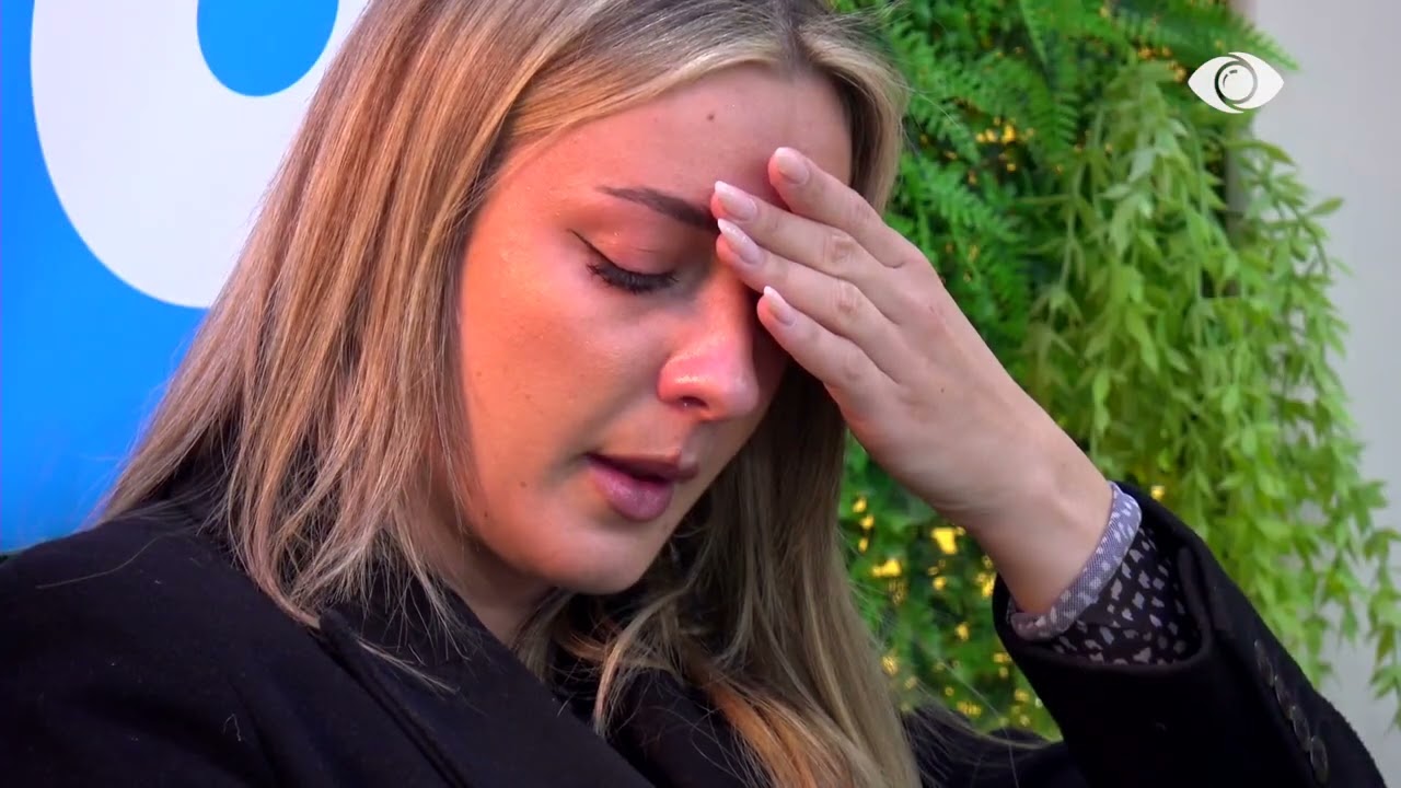 Juela përlotet pas debatit me Mateon