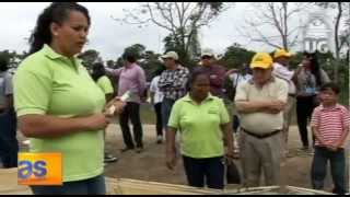 preview picture of video 'UNIVERSIDAD DE GUAYAQUIL: PROYECTOS DE INVESTIGACIÓN AGROPECUARIOS'