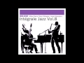 Louis Armstrong - Swing That Music