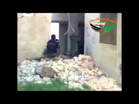 تدمير دبابة بعد استهدفها في الشيخ مسكين في محافظة درعا