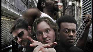 Young Cratic &amp; Arteless - Chasing Dreams