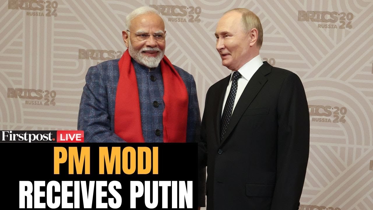 Putin LIVE: PM Modi Receives President Putin at Palam Airport | Putin in India | Putin's India Visit